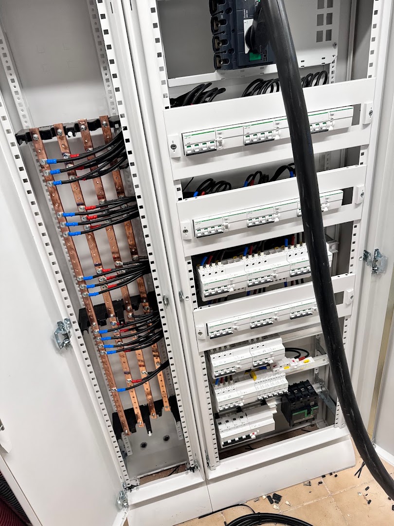 ADS.ELEC — Photos 6