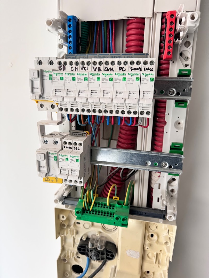 ADS.ELEC — Photos 3